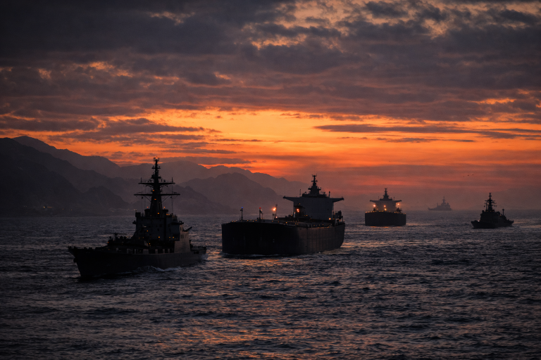 Commodity wrap: gold jumps, oil supply fears escalate